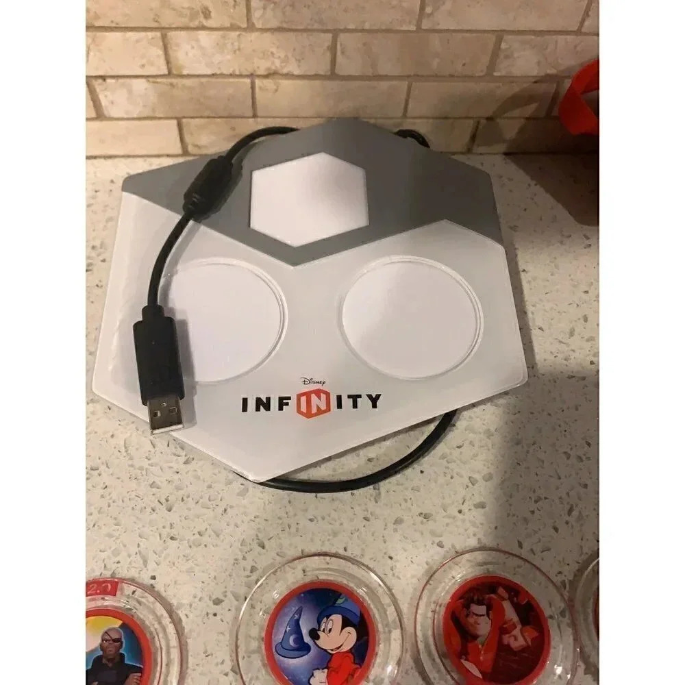Disney infinity bundle Fb - Picture 2 of 11